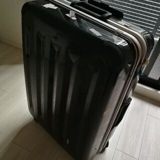 【無料】スーツケース　1週間分くらいはいります☆の画像
