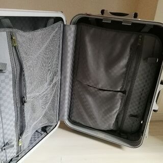 【無料】スーツケース　４泊分くらいはいります☆の画像