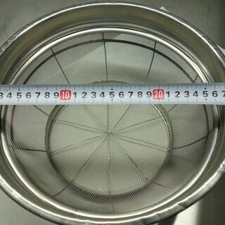 プロ　厨房　店　業務用　ザル　中中