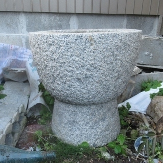 昔の餅つき用石臼【直接渡しのみ】の画像
