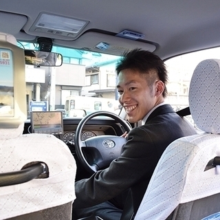 【フリーター大歓迎♪】平均月収33万円、シフト・休みも自分で決め...