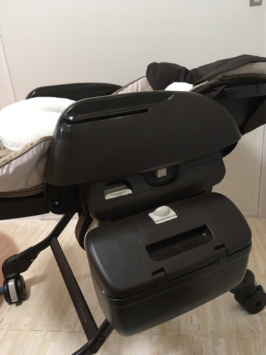 美品　お届けも　コンビ　ネムリラ　オートスウィング　お届けもご相談