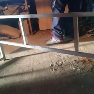 机、デスクの画像