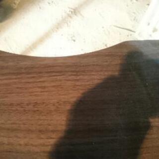 机、デスクの画像