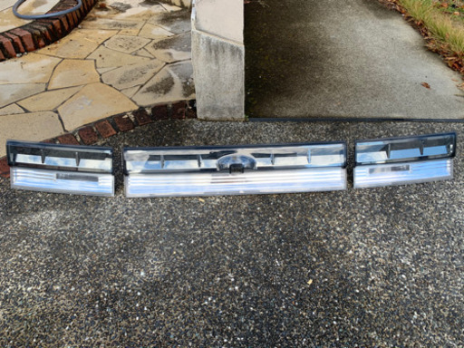 デリカD:5 メッキリヤガーニッシュ