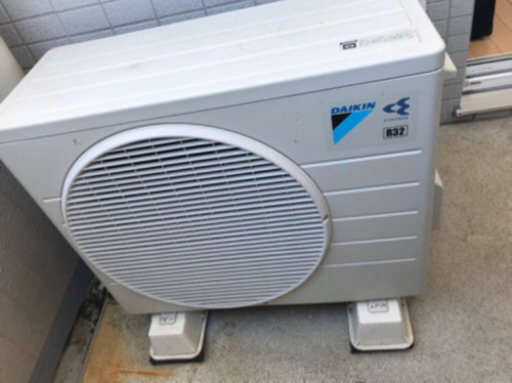 美品エアコン【屋外機とセットです】最終値下げ