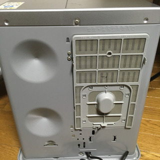 トヨトミ 石油ストーブ 型lC-32BF 2011年の画像