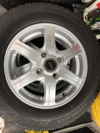 中古スタッドレス　ブリザックレボ2