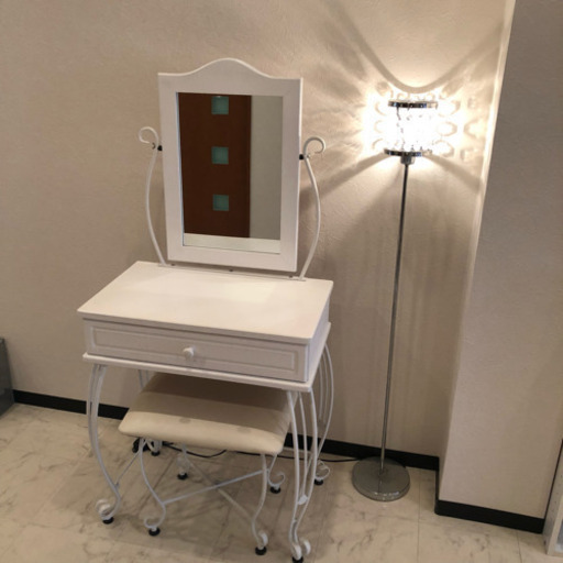 ドレッサー 間接照明おまけ付き