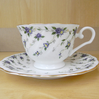 HOYA/ホヤ New Ivory/ニュー アイボリー カップ＆ソーサー 5客セット 金縁 花柄 札幌市北区屯田 の画像