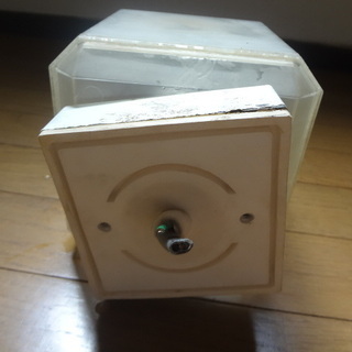 ◇照明　天井や壁に取り付けるタイプの照明ですの画像