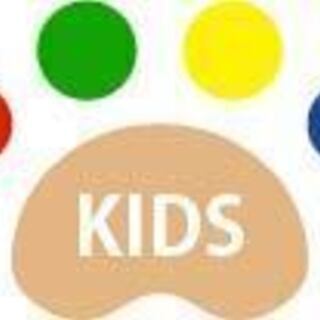 アメリカ人ネイティブスピーカーによる子供向け英会話教室の画像