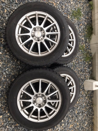 スタッドレスタイヤ