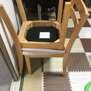 ダイニングデーブルの画像