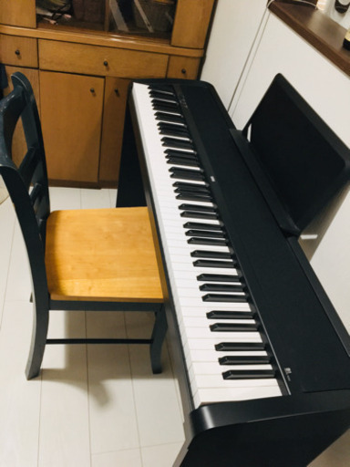 ☆値下げ！☆ほぼ未使用☆美品☆KORG B1 88鍵盤電子ピアノ　専用スタンド付