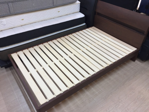 関家具 セミダブルベッド