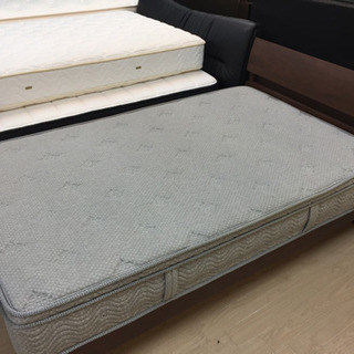 関家具 セミダブルベッド