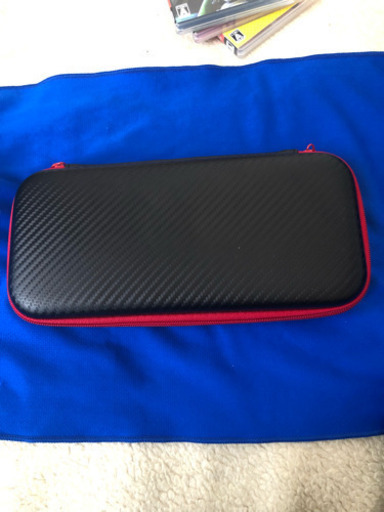 中古 Nintendo Switch コントローラー、キャリーケース付