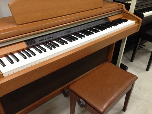 取りに来れる方限定！ヤマハの電子ピアノClavinova（クラビノーバ）です！！