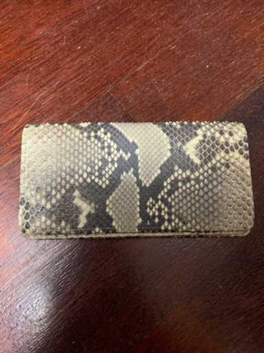 ニシキヘビ本革長財布