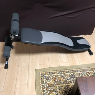 腹筋用のベンチ