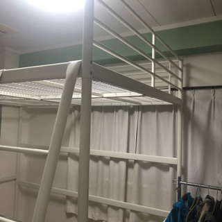 IKEAのセミダブルサイズのロフトベッドの画像