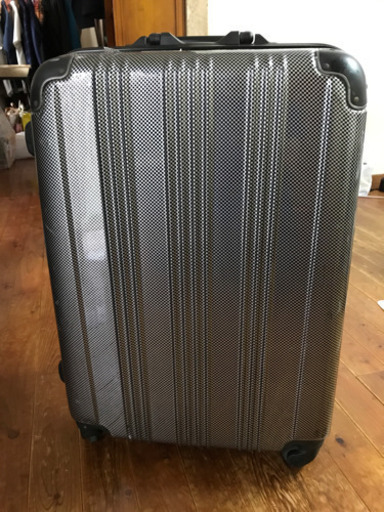 旅行バッグ