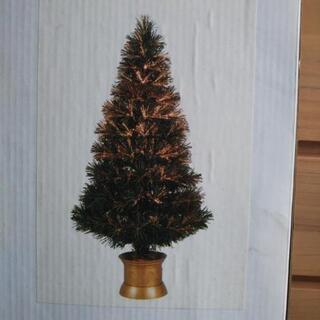 クリスマスツリー（ファイバー）とオーナメント