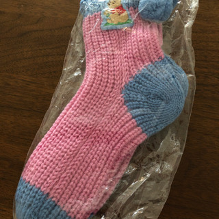 新品 毛糸　靴下 プーさん レディースの画像
