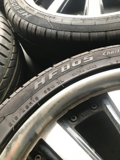 12月7日まで掲載予定　18インチ　215/45R18