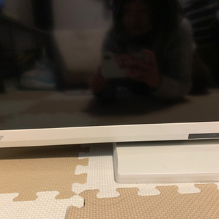 MITSUBISHI 40インチ　ホワイトの画像