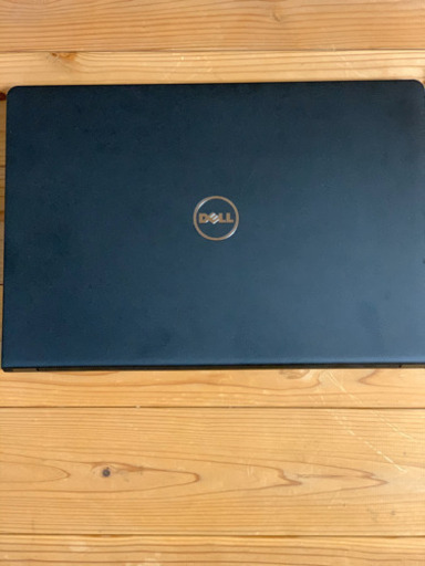 DELLノートパソコンボストロ3568  2018年6月購入しましたサイズ15.6 CPUインテルセレロンプロセッサーメモリー4GB Windows１０wifi DVD購入しましたが殆ど使用しないため譲ります初期化してお渡ししますご質問お気軽に自宅保管ですので多少の傷などあります