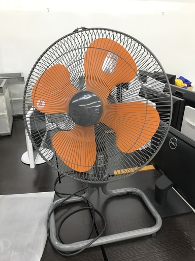 フロアータイプ リモコン無 工業扇風機をお売りいたします。