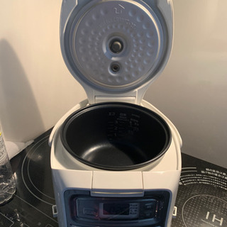 2019年製 三合 炊飯器 の画像