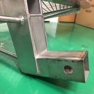 ヒッチキャリア