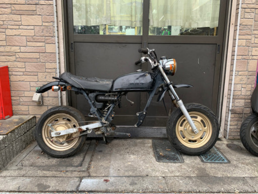 中華エイプ50 レストアベース