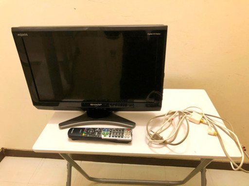シャープ20型　液晶テレビ