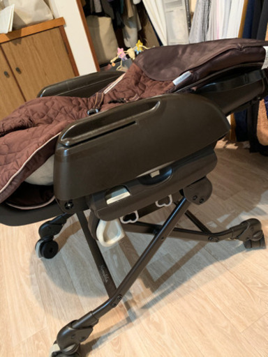 【★値下げしました★【Nemulia】 auto swing、ベビースイング、オートバウンサー、ベビーラック