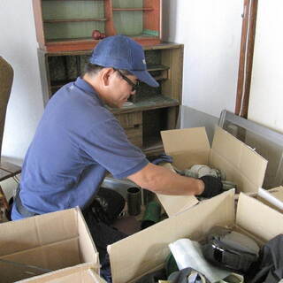 1日だけの簡単な工場内の機械の撤去の仕事年齢国籍不問完全日払い17000円の画像