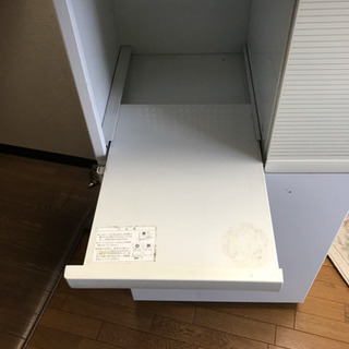 お譲りします。キッチンキャビネット(棚) 0円の画像