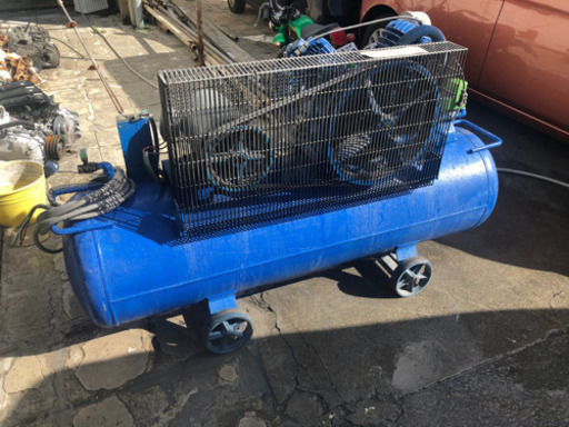 三相200Vコンプレッサー