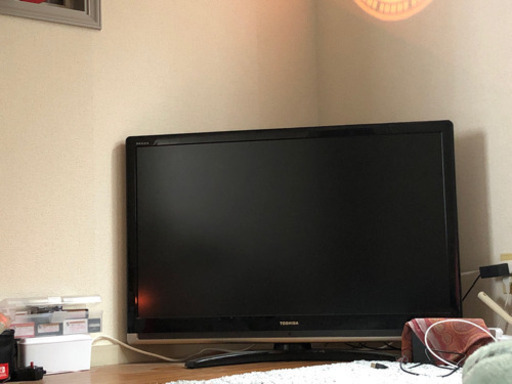 42型東芝液晶テレビ　11月30日までに取りに来れる方　日時取り決め中