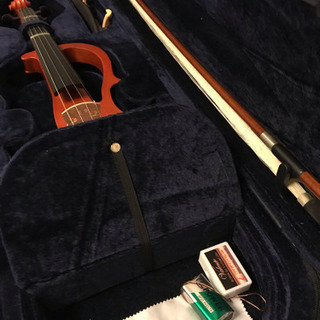 【値引き交渉可能】電子バイオリン ヤマハ音楽教室テキストセットの画像
