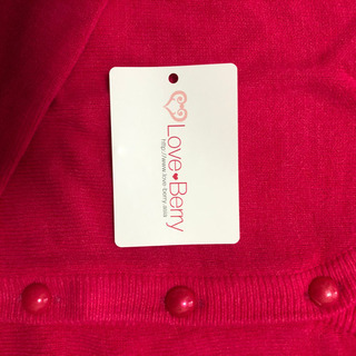 ショッキングピンク　カーディガン　(未使用)の画像