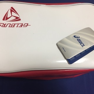 【未使用】ASICSバスケットシューズ 24.5 赤×白 バッシュケース付の画像