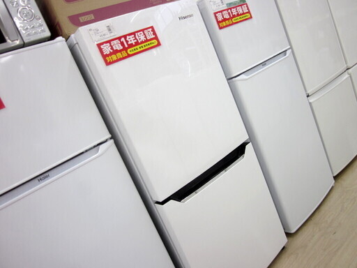 安心の1年保証付！Hisense(ハイセンス) 2017年製の130L 2ドア冷蔵庫です！