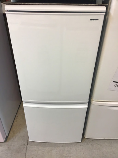 【送料無料・設置無料サービス有り】冷蔵庫 2017年製 SHARP SJ-C14D-W 中古