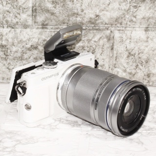 極上美品＆スマホ転送☆自撮り＆手振れ補正オリンパス E-PL6 望遠