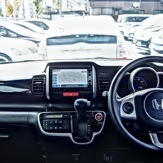 ★オートローンのご相談はくるまのミツクニへ！！★自社ローン専門中古車販売店！！　ホンダ　N　BOXカスタム　G　SSパッケージの画像