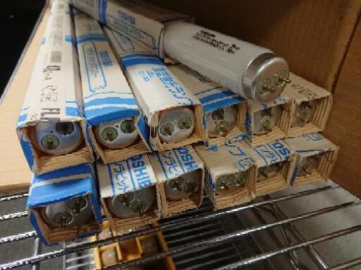 1,000円 東芝蛍光ランプ（40ワット 蛍光灯 白色）13本セット